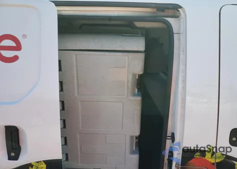 2019 Nissan Nv200 2.5S z USA, uszkodzony, nr VIN 3N6CM0KNXKK707416